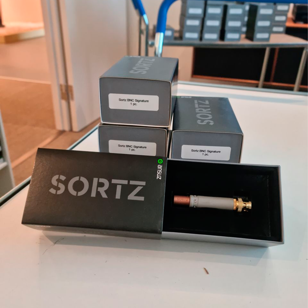 Ansuz Sortz BNC Signature (Brugt)