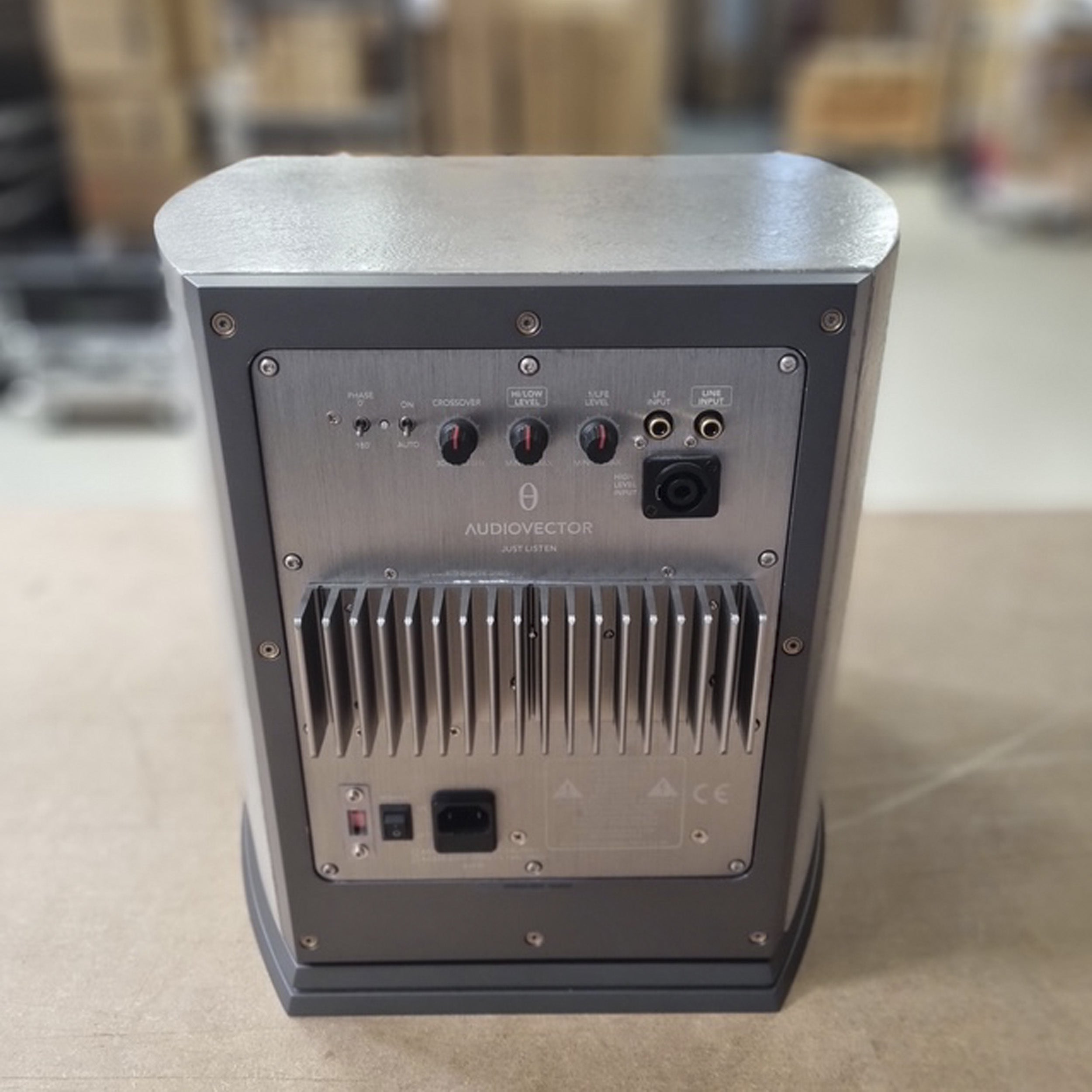 Audiovector SR-Sub Arreté Raw Surface