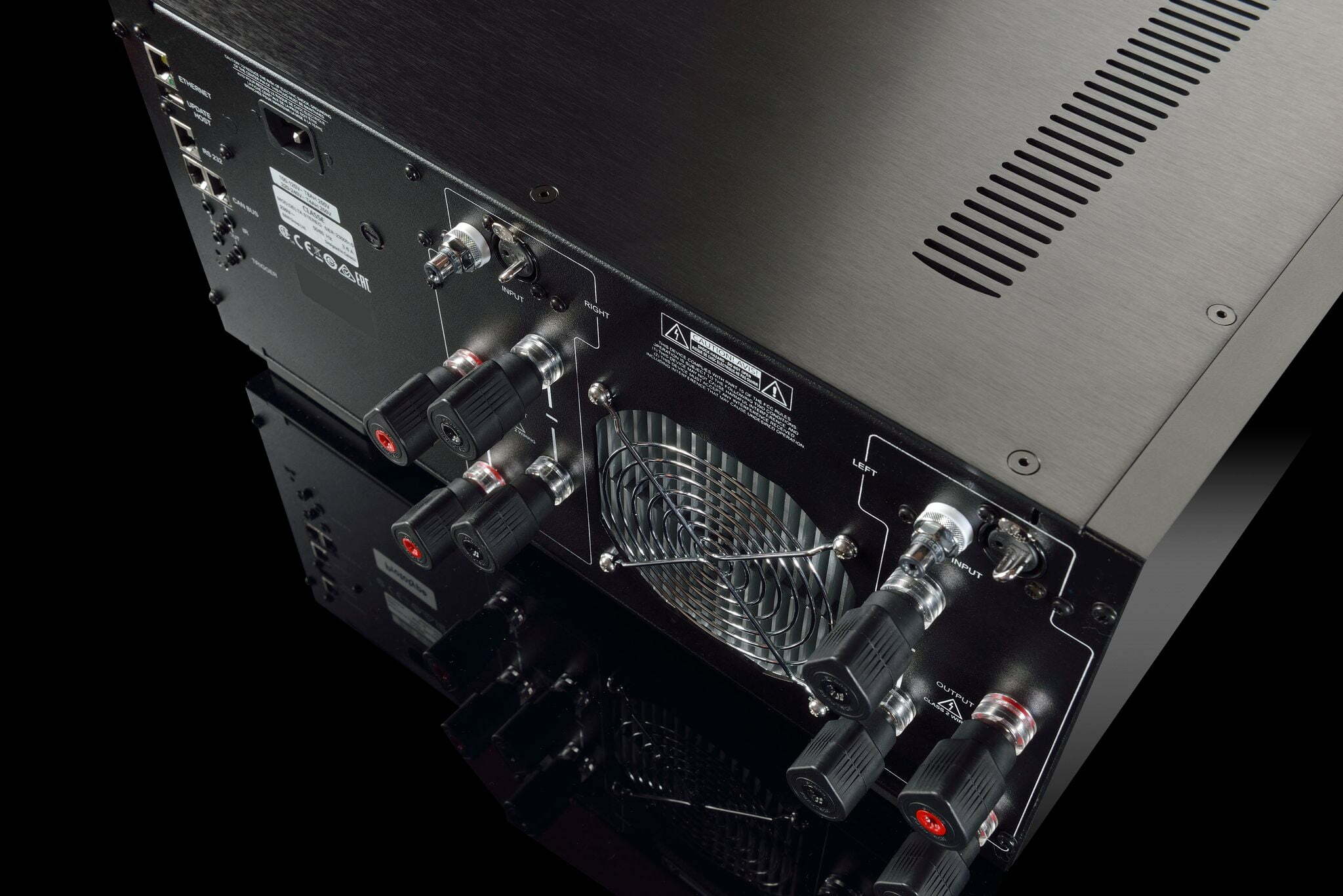 Classé Delta stereo power amplifier